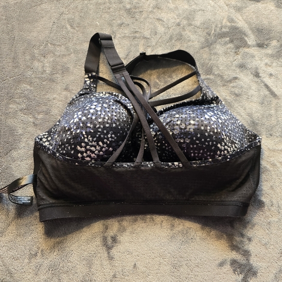 Victoria's Secret Lightweight Sports Bra Size 36 DD - Picture 6 of 11